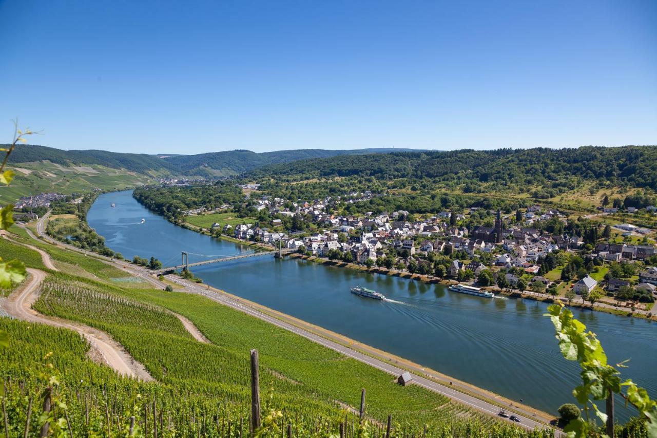 Sonnenuhr Bed and Breakfast Bernkastel-Kues Eksteriør billede