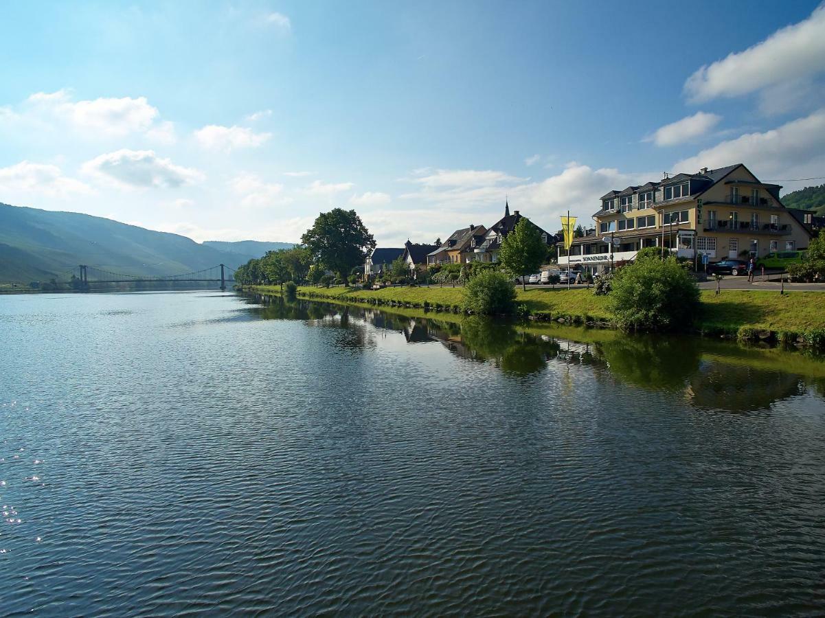Sonnenuhr Bed and Breakfast Bernkastel-Kues Eksteriør billede